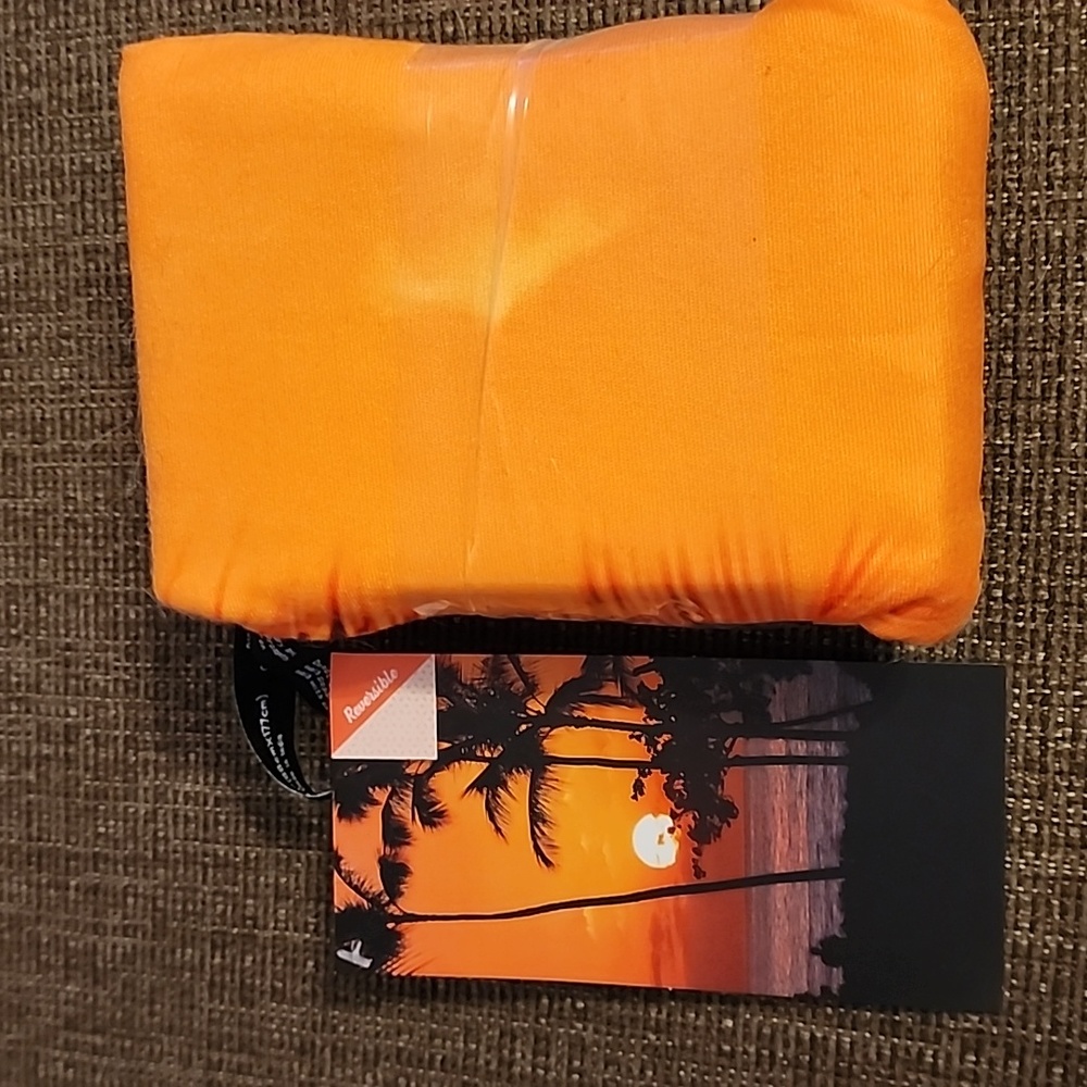 Whitley Willows Beach Towel NIP
